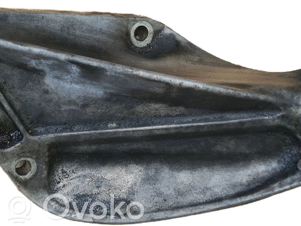 BMW 5 E60 E61 Engine mounting bracket 