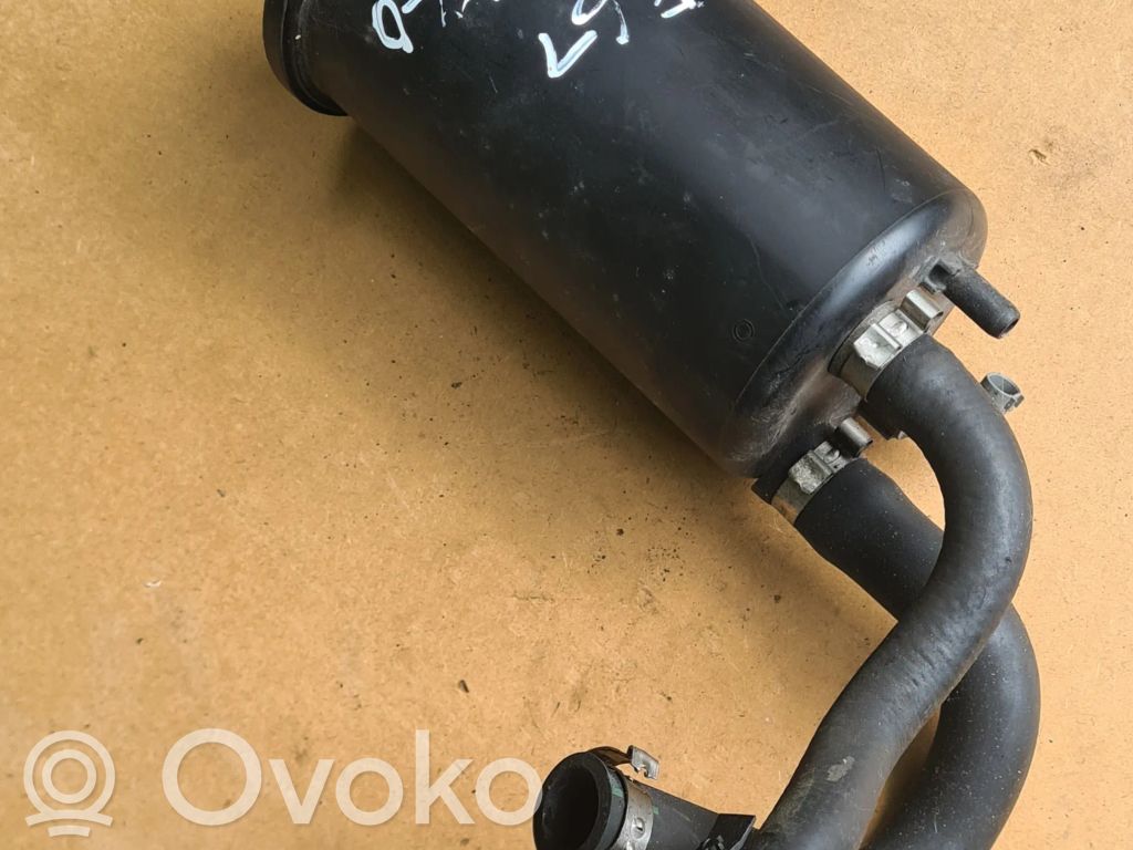 BMW 5 E60 E61 Vairo stiprintuvo skysčio bakelis 