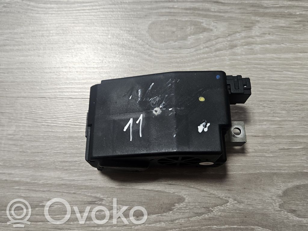 Audi A4 S4 B8 8K Stūres atslēga 