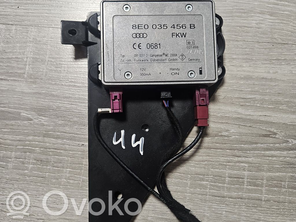 Audi A6 S6 C6 4F Pystyantennivahvistin 
