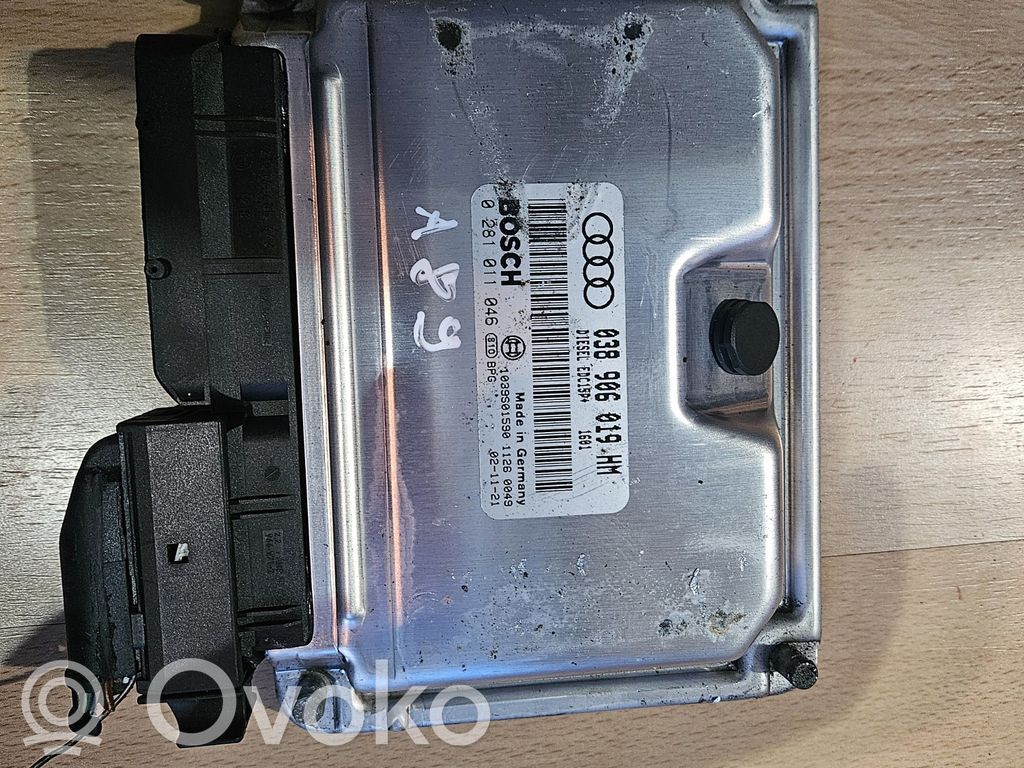 Audi A4 S4 B6 8E 8H Engine control unit/module 