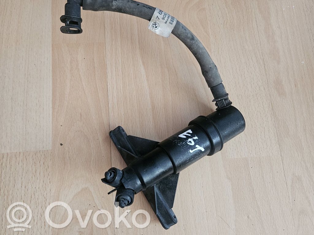 BMW 5 E60 E61 Headlight washer spray nozzle 