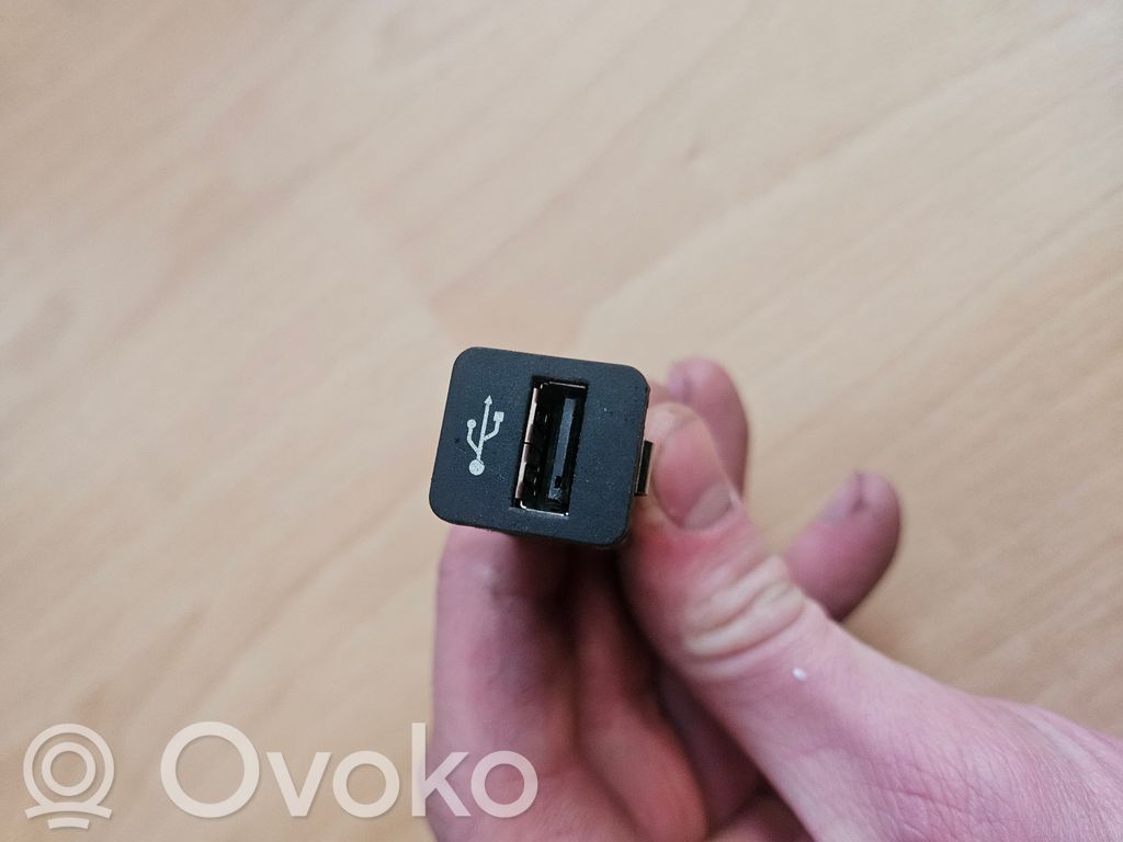 Разъем USB   916719601,9167196