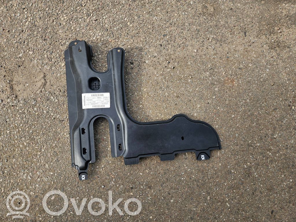 Audi Q3 F3 Osłona tylna podwozia 