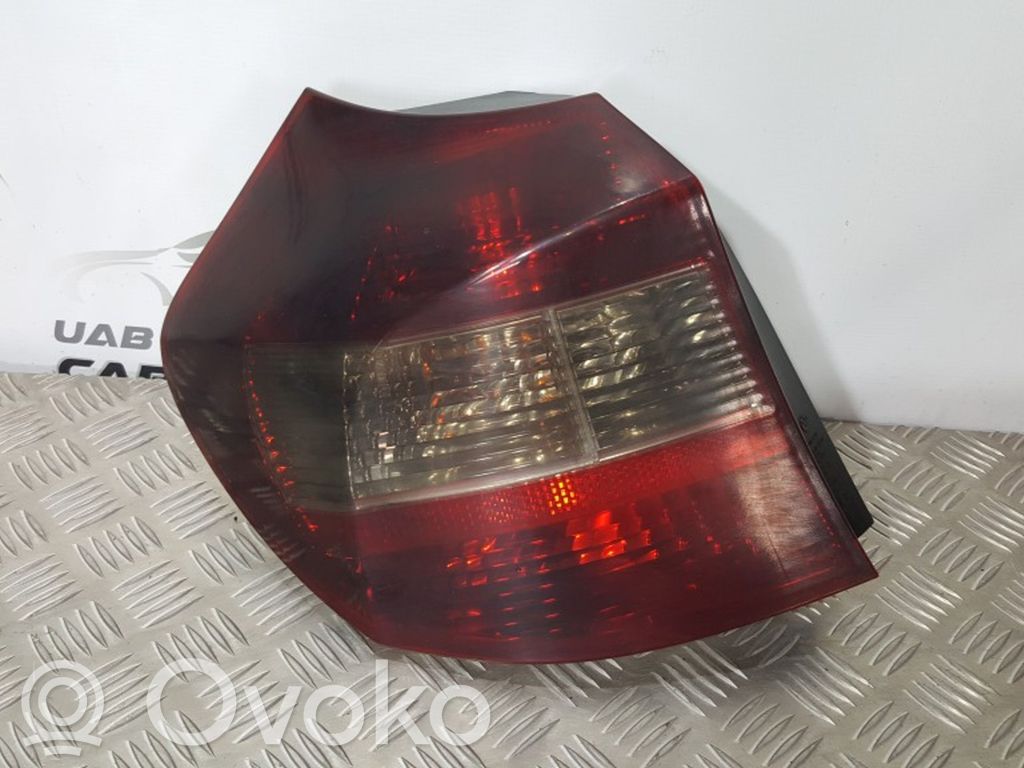 Rear/tail lights   692450113