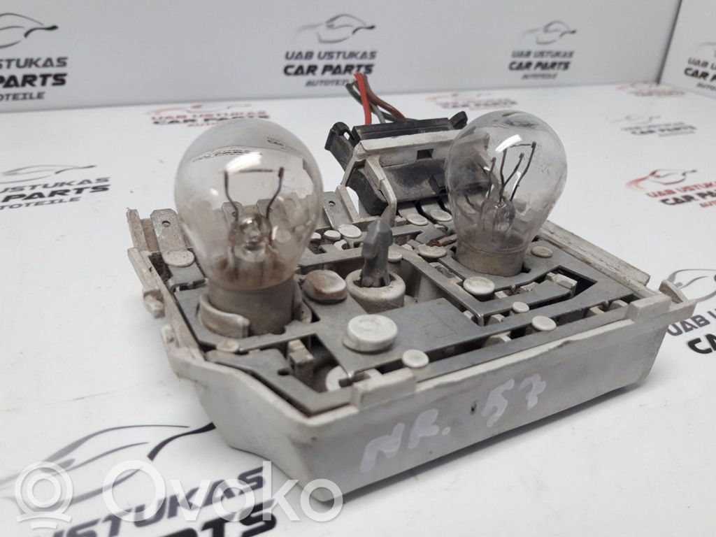 Audi 80 90 B3 Ajovalon osa 