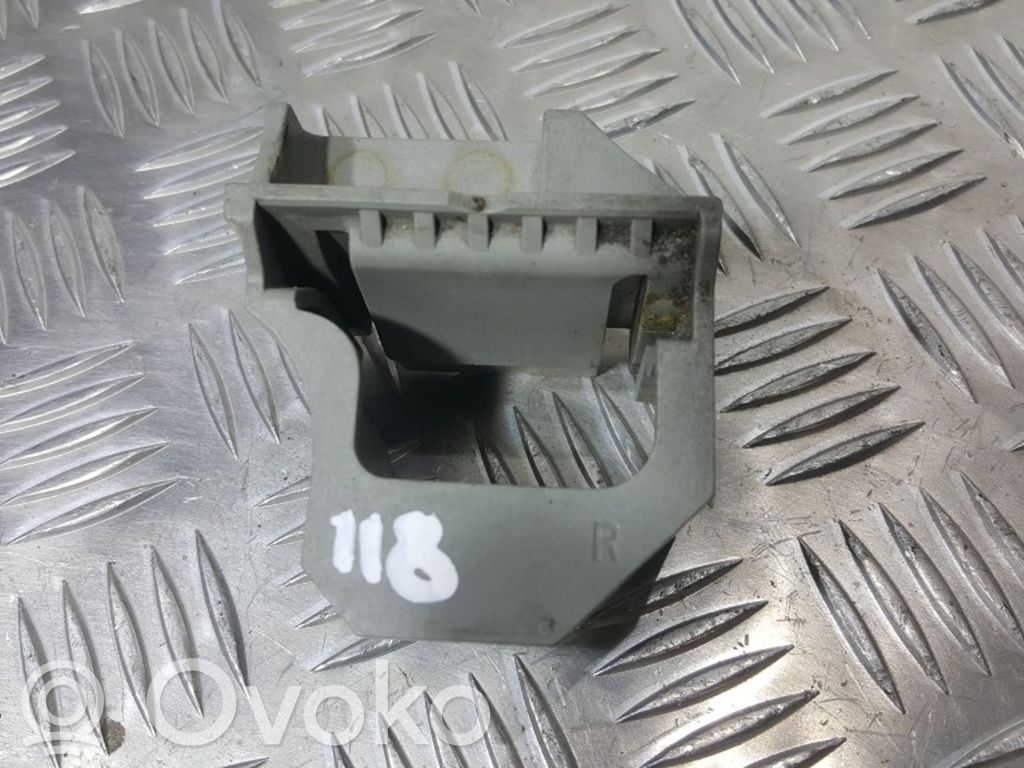 Radiator support slam panel bracket   7526444