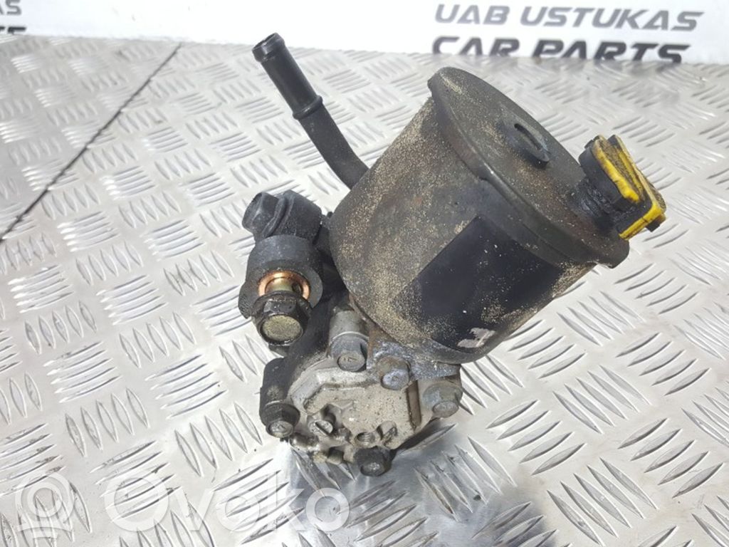 Mazda 323 F Power steering pump 