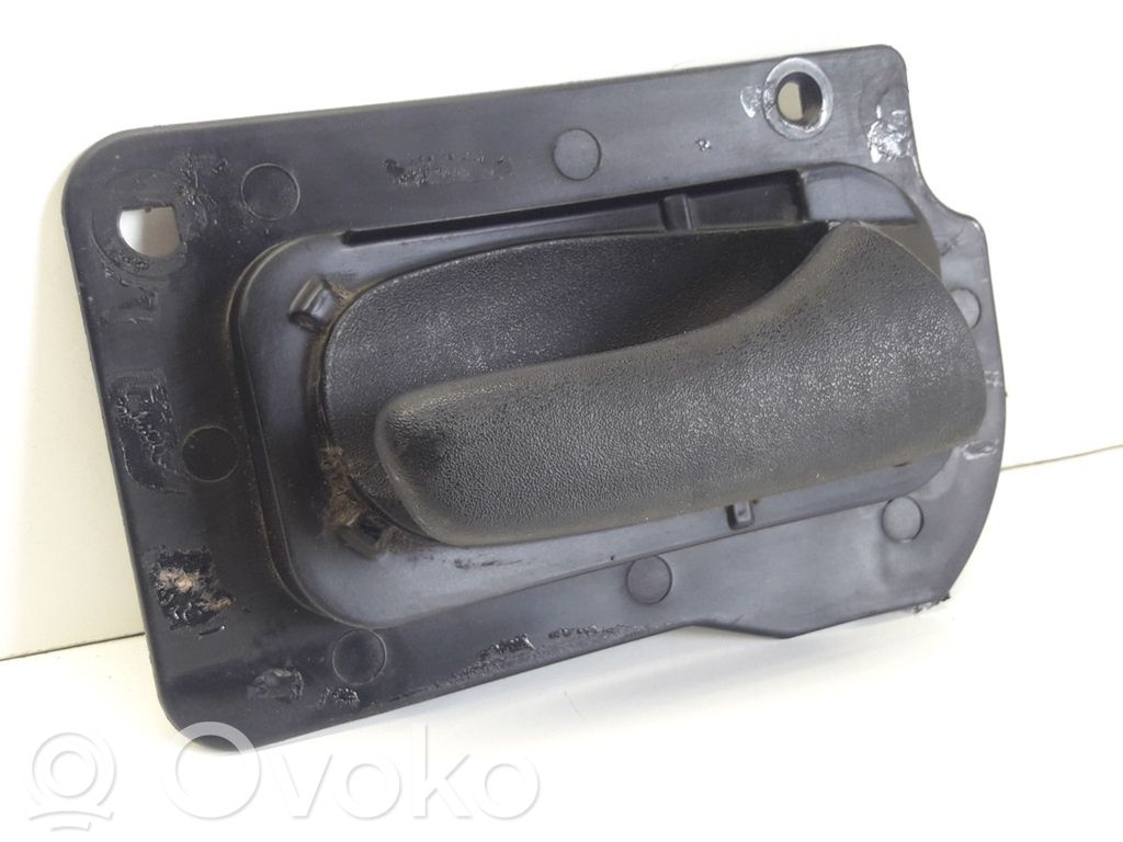 Opel Vectra B Klamka wewnętrzna drzwi przednich 