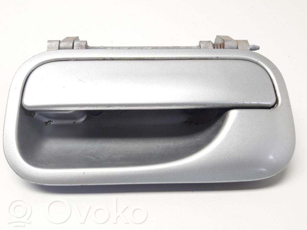 Manecilla externa puerta trasera   712