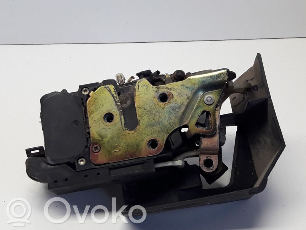Alfa Romeo 156 Zamek drzwi przednich 