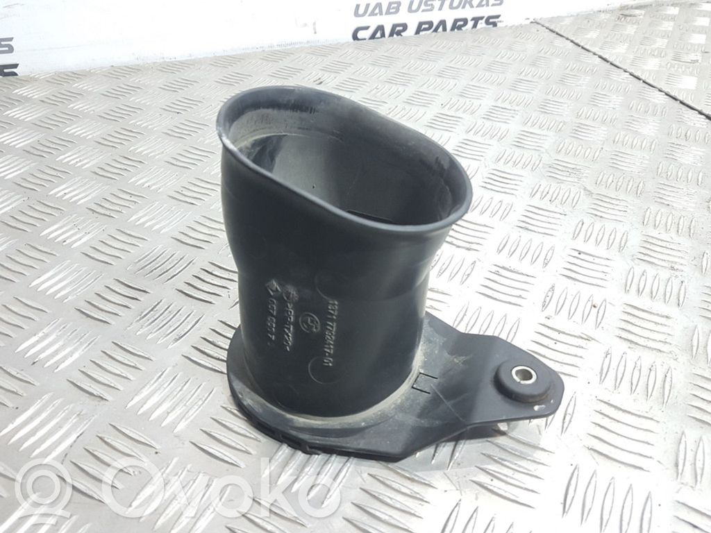 BMW 5 E60 E61 Gaisa ieplūdes kanāla detaļas 