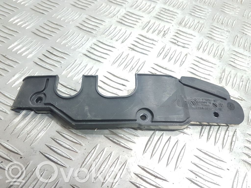 BMW 5 E60 E61 Muu moottoritilan osa 