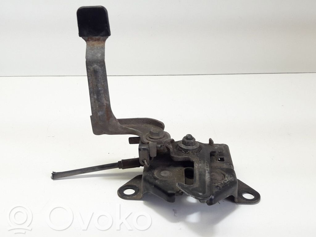 Engine bonnet/hood lock/catch