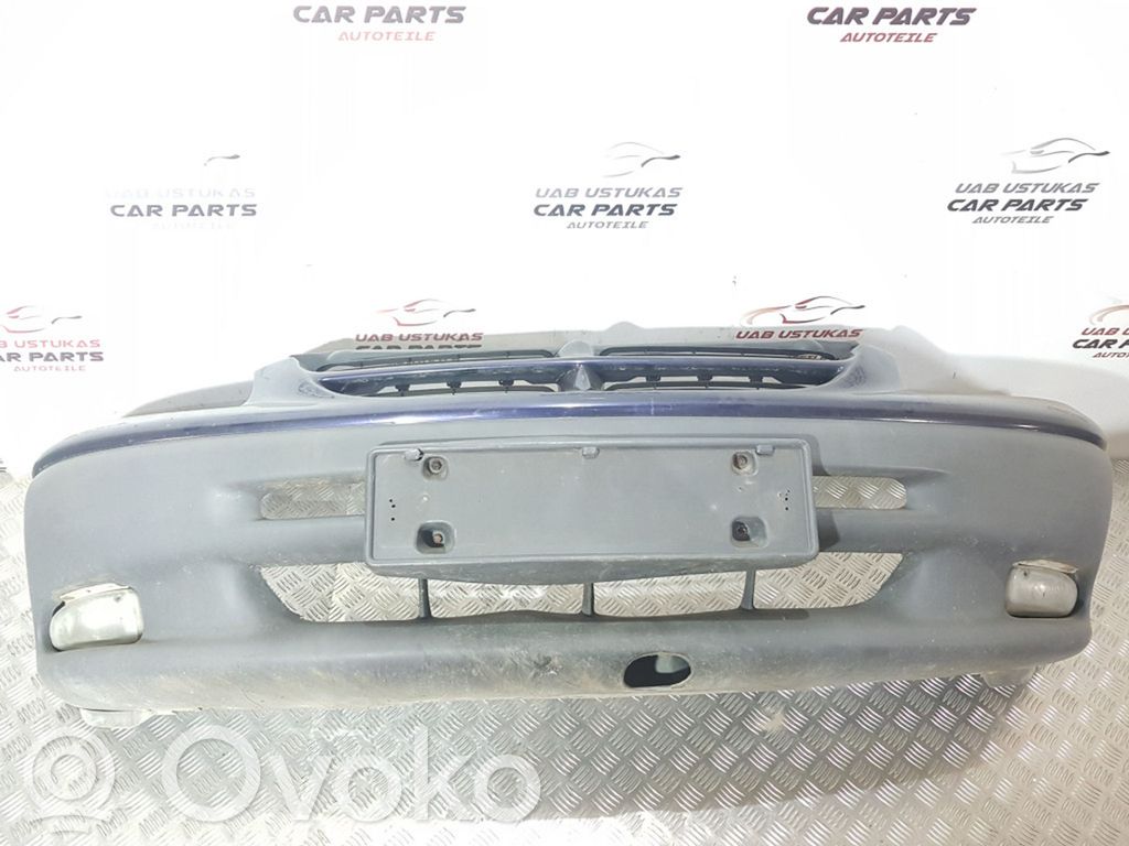 Chrysler Voyager Priekinis bamperis 