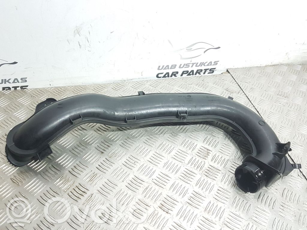 Intercooler hose/pipe   P4D7C,N07011C160,AV619C623B