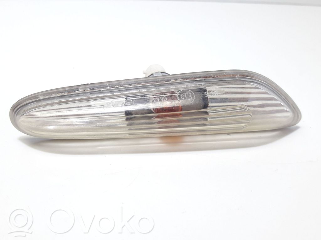 BMW 5 E60 E61 Front fender indicator light 