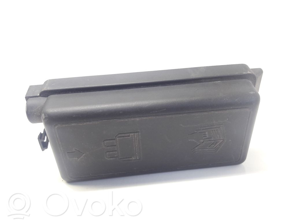 Mini One - Cooper Coupe R56 Tapa de caja de fusibles 
