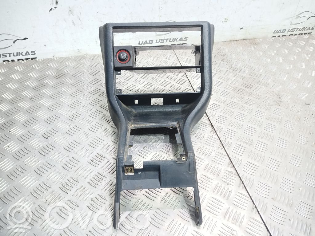 Audi 100 200 5000 C3 Otros elementos de la consola central (túnel) 