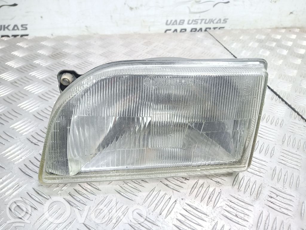 Ford Fiesta Scheinwerfer 