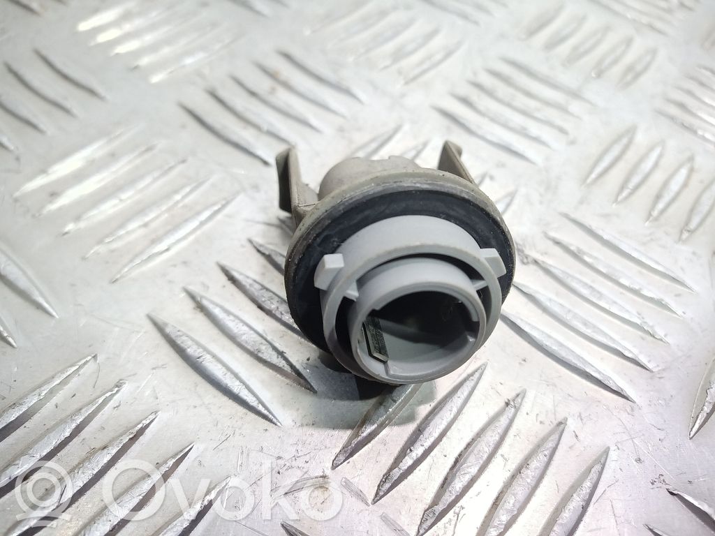 Renault Megane I Priekšējā luktura detaļa 