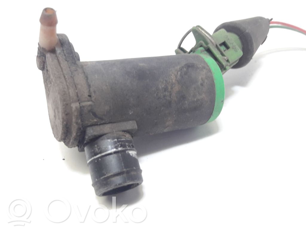 Citroen Saxo Windscreen/windshield washer pump 