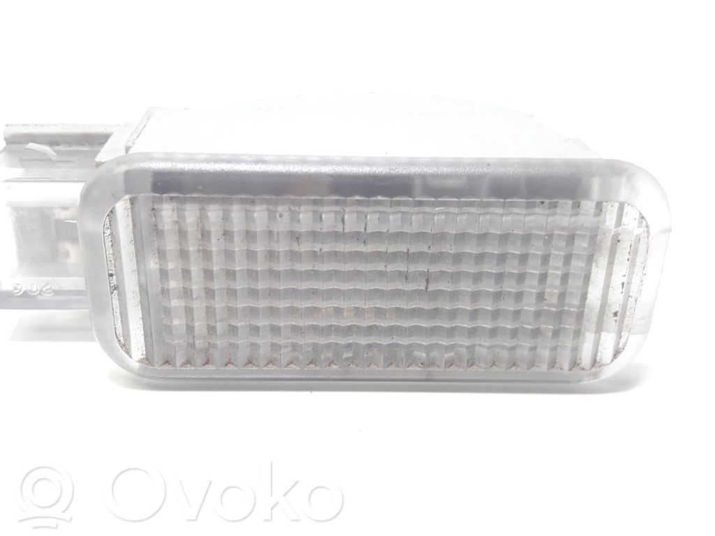 Volkswagen PASSAT B5 Otras luces interiores 
