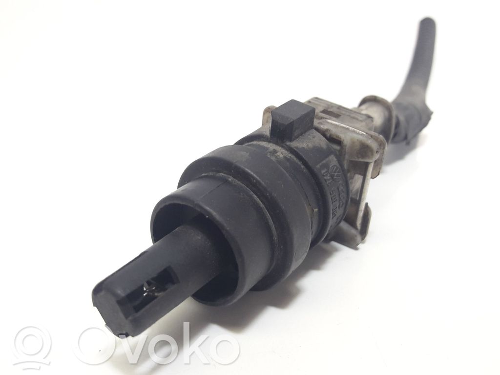 Volkswagen Polo III 6N 6N2 6NF Intake air temperature sensor 