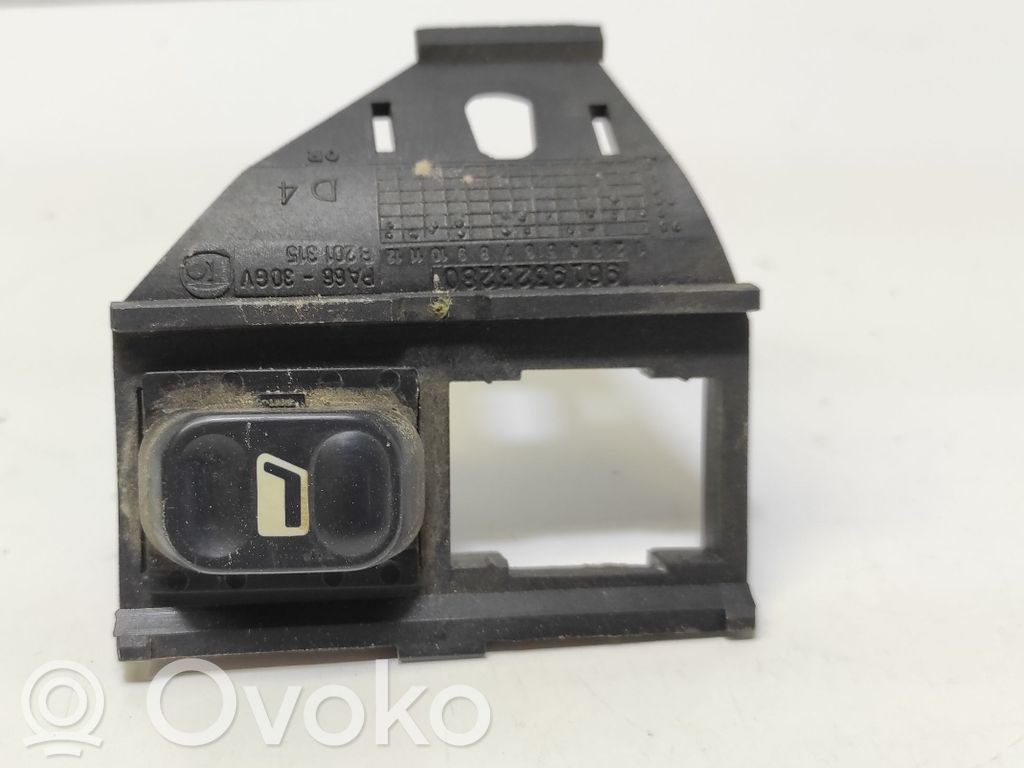 Citroen Xantia Electric window control switch 