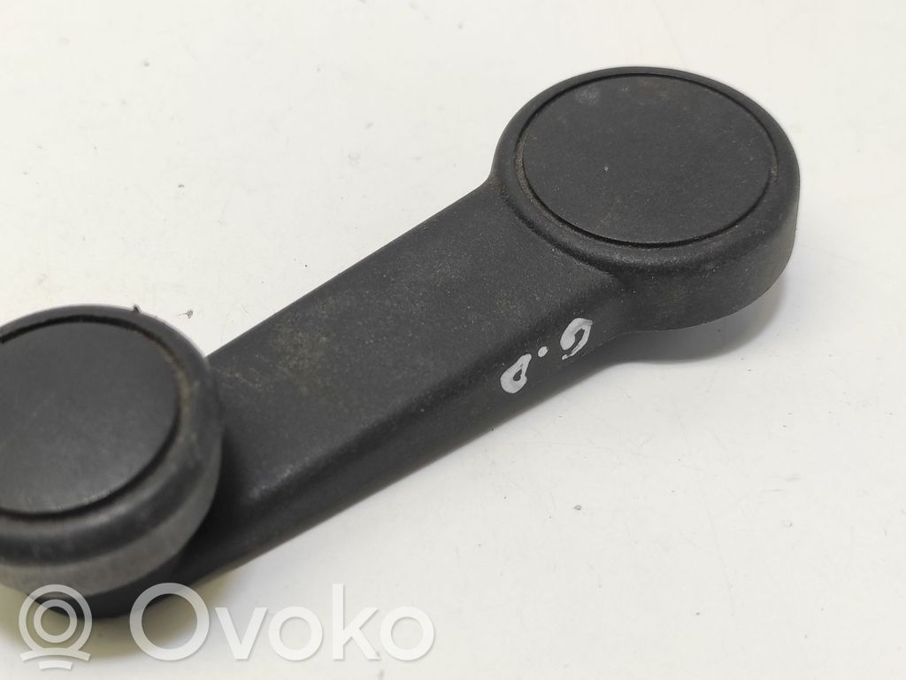 Ford Focus Loga atvēršanas rokturis 
