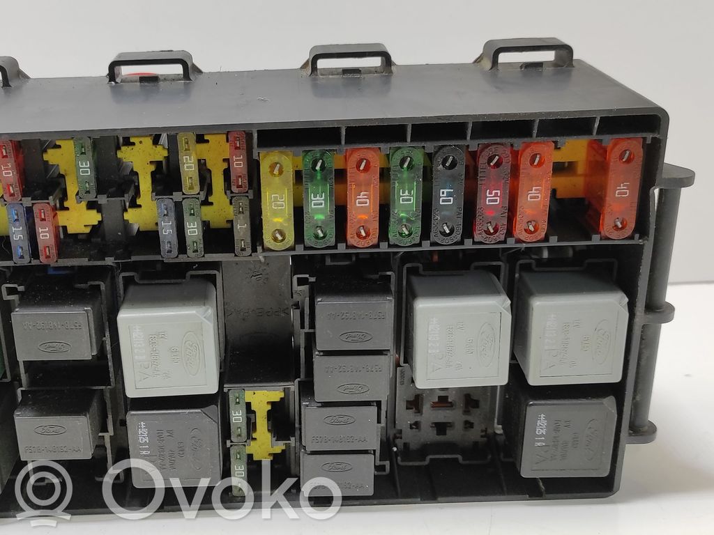 Ford Focus Fuse module 