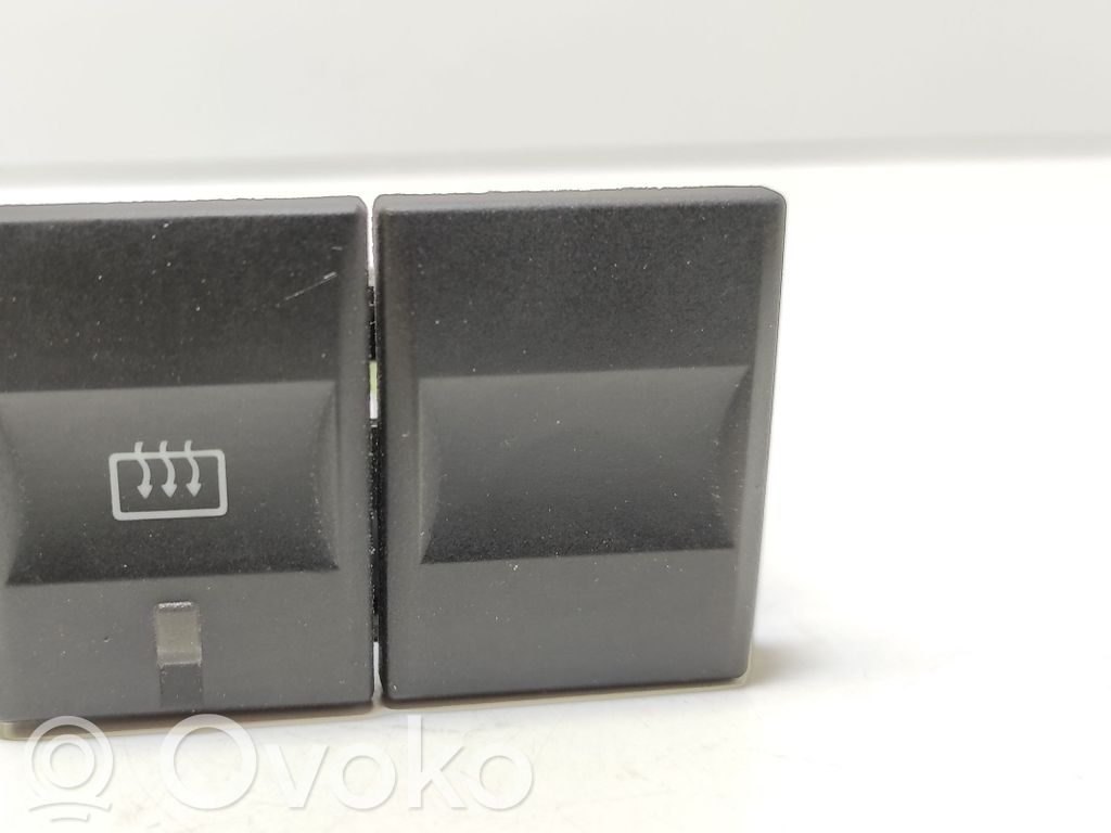 Ford Mondeo Mk III Windscreen/window heater switch 