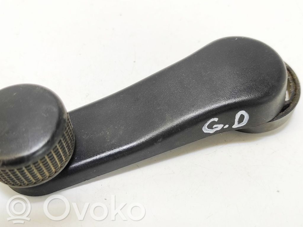 Volkswagen Golf III Moldura del elevalunas de la puerta trasera 