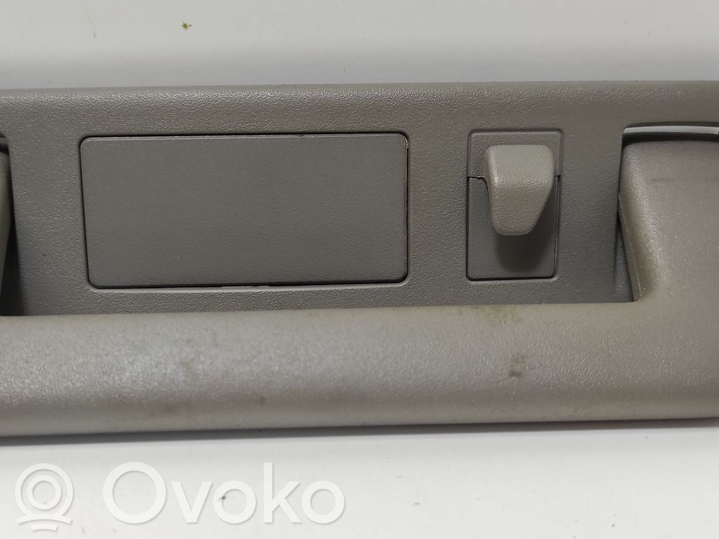 Audi 80 90 S2 B4 Asidero interior delantero 