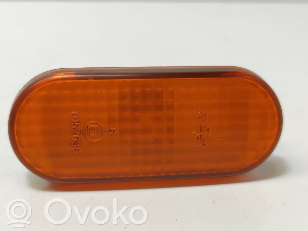 Volkswagen Golf III Seitenblinker 