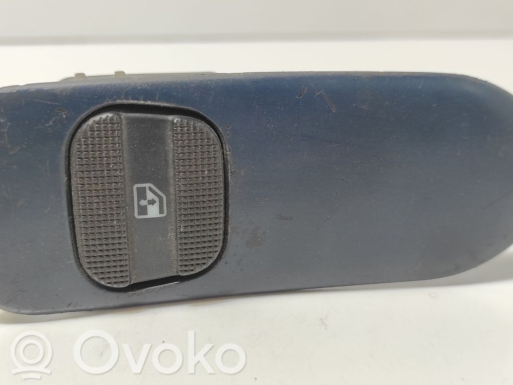 Seat Alhambra (Mk1) Electric window control switch 