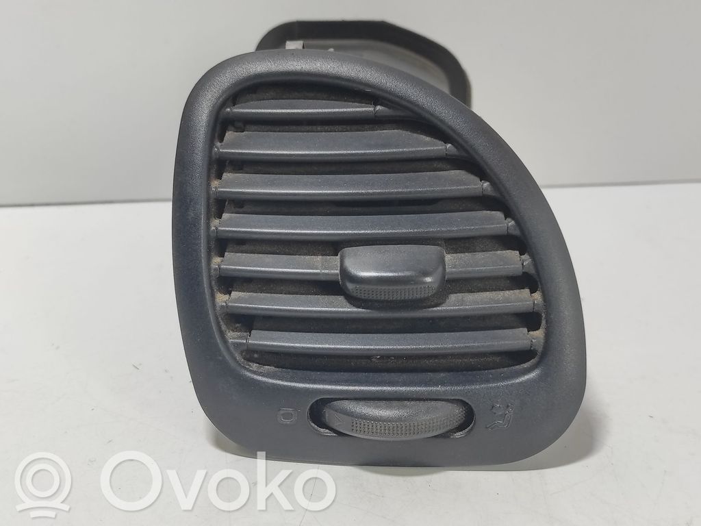 Seat Alhambra (Mk1) Boczna kratka nawiewu deski rozdzielczej 
