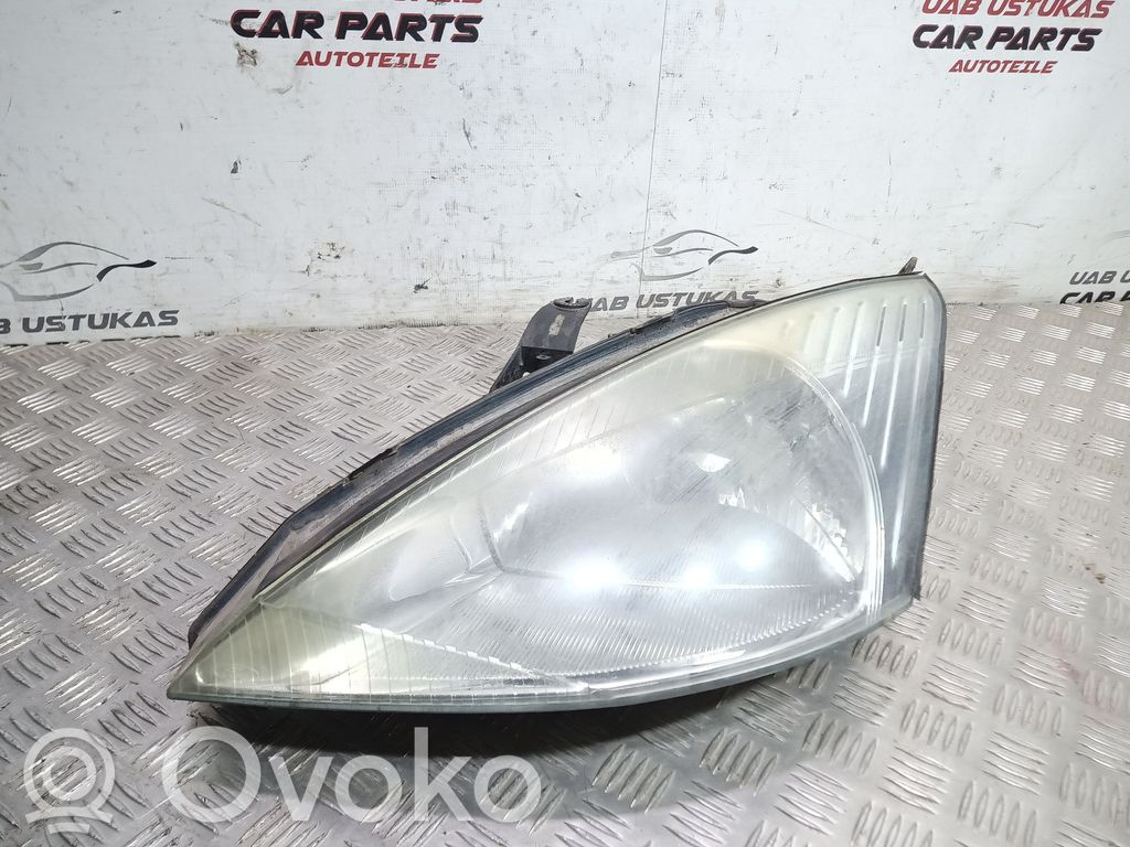 Ford Focus Headlight/headlamp 