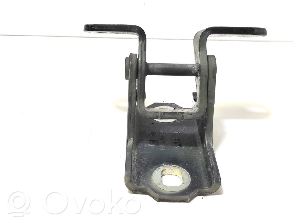 Opel Insignia A Front door lower hinge 