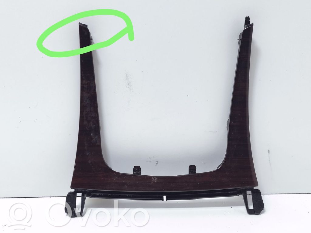 Opel Insignia A Kita salono detalė 