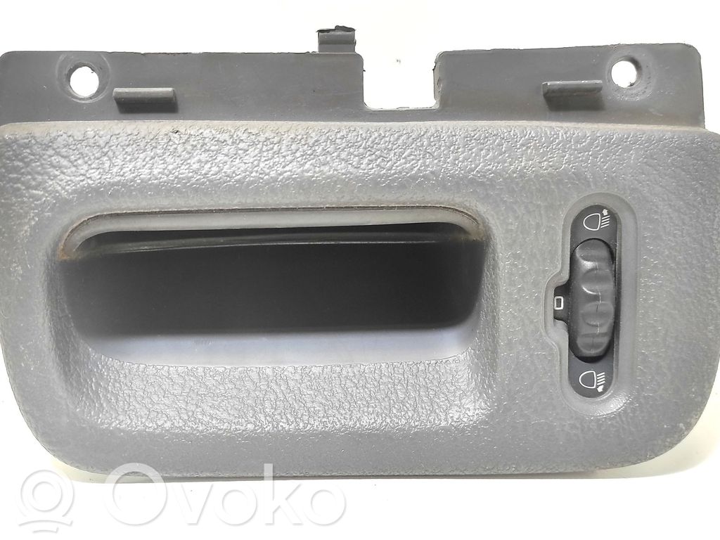 Renault Megane I Headlight level height control switch 