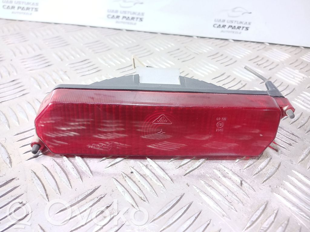 Chrysler Voyager Third/center stoplight 