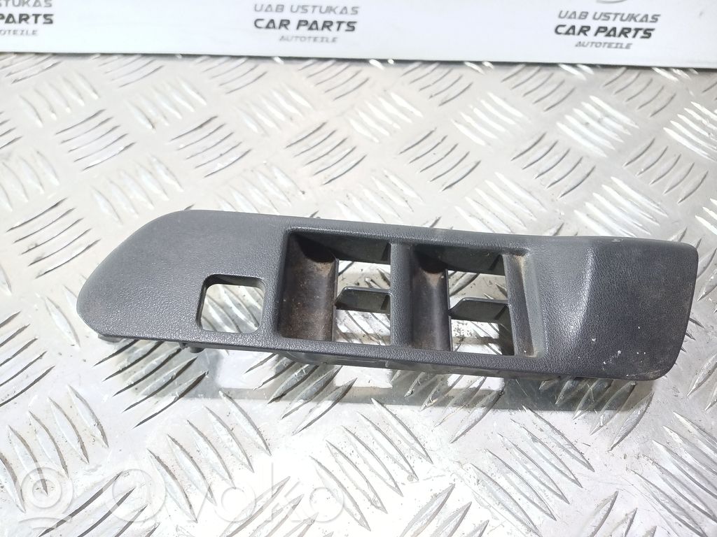 Nissan Primera Other front door trim element 