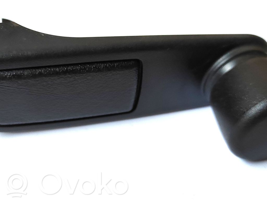 Peugeot 307 Moldura del elevalunas de la puerta trasera 