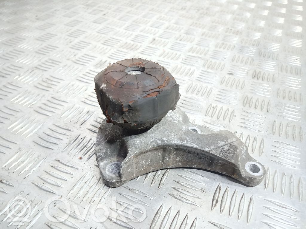 Audi A6 S6 C6 4F Engine mount bracket 