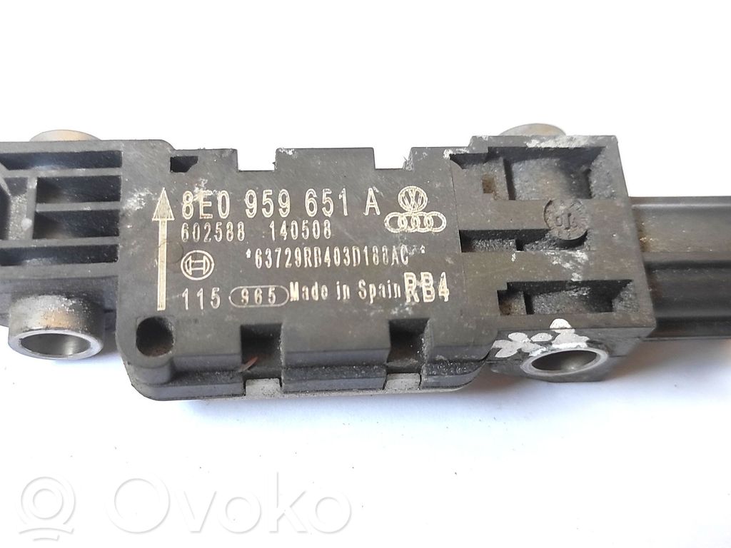 Airbagsensor Crashsensor Drucksensor   8E0959651A