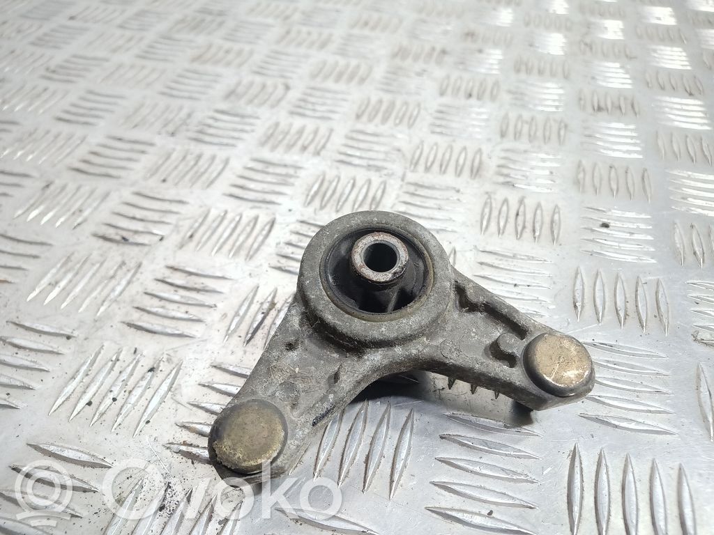 Engine mount bracket   6842255