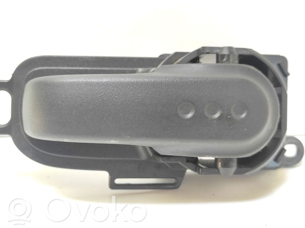 Nissan Note (E11) Front door interior handle 