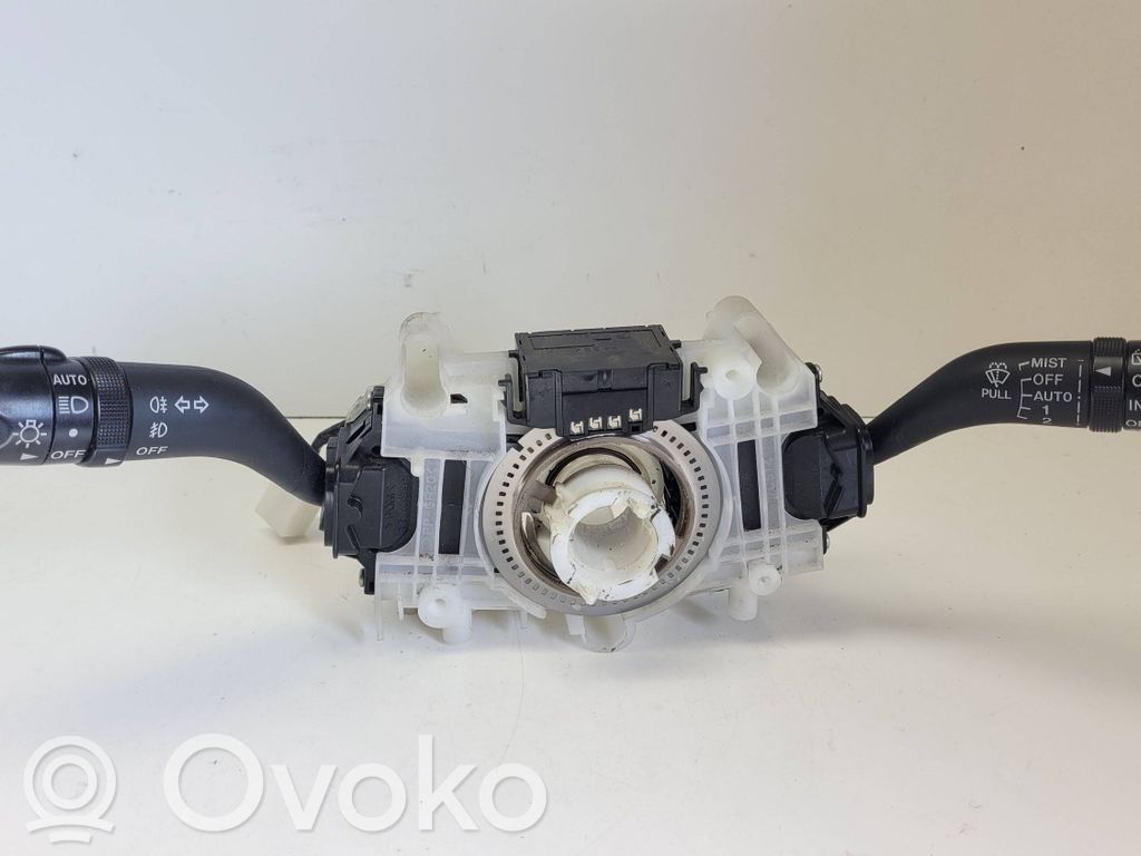 Mazda CX-7 Commodo, commande essuie-glace/phare 