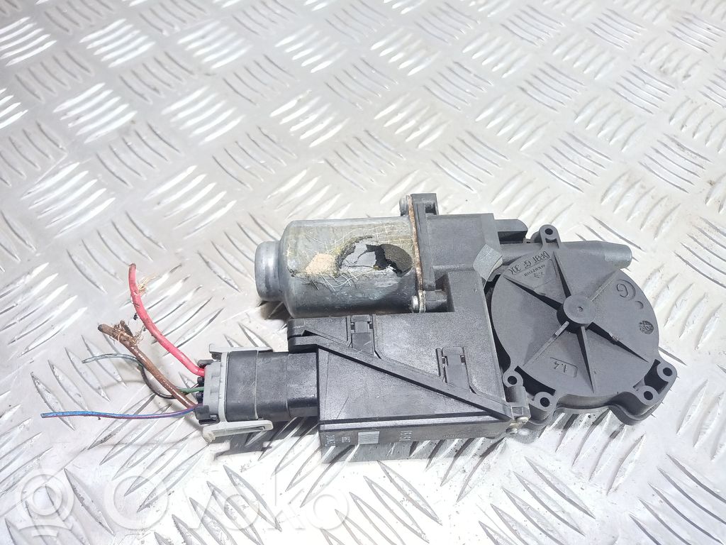 Opel Combo C Front door window regulator motor 
